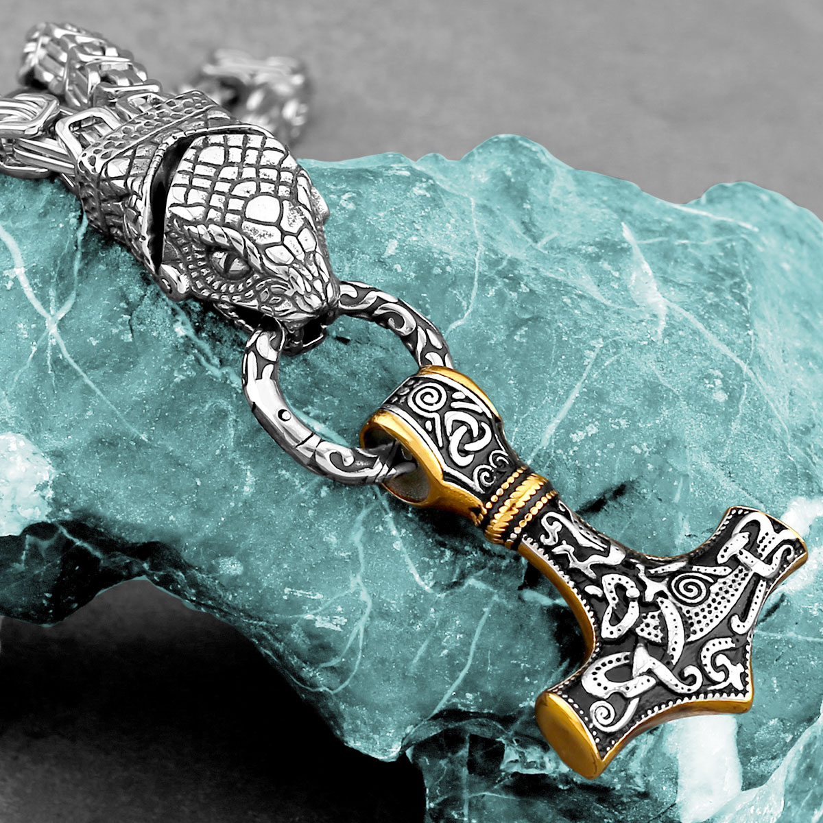Nordic Odin Snake Head Necklac - مراجعة Battle Rope Anchor وسعره